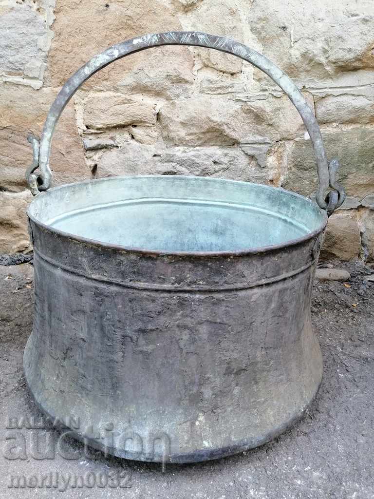 Harania veche, vas de cupru, ceaun mare, cupru, praf - 7