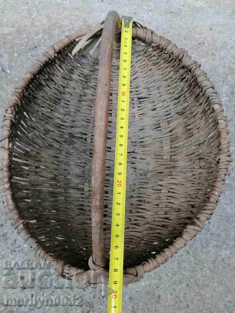 Delivery of Old wicker basket, wooden, basket, paneer Delivery of Old wicker basket, wooden, basket, paneer