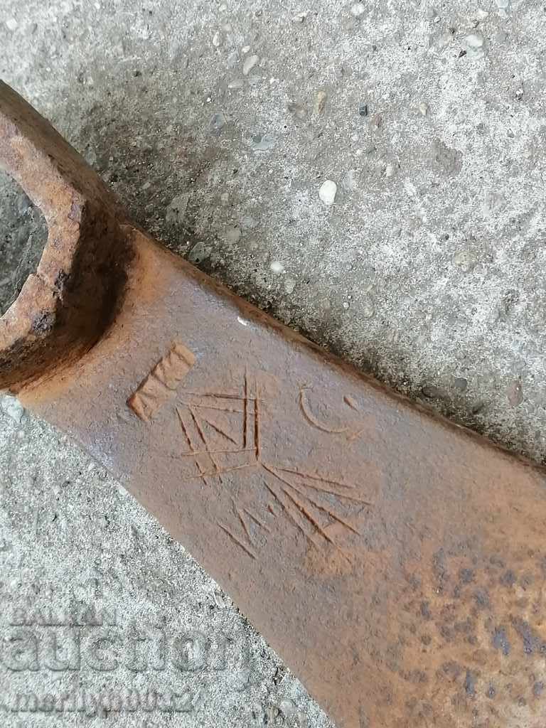 Delivery of Old forged turntable, wrought iron, picking, tool, top Delivery of Old forged turntable, wrought iron, picking, tool, top