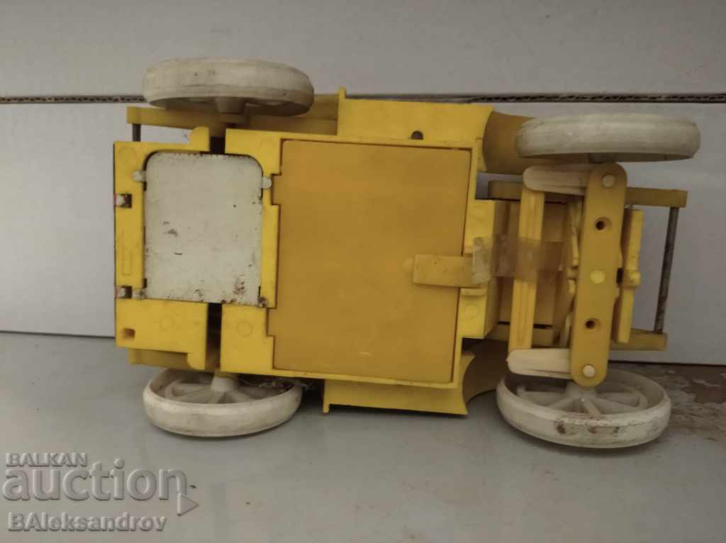 Old big tin car - 5 Old big tin car - 5