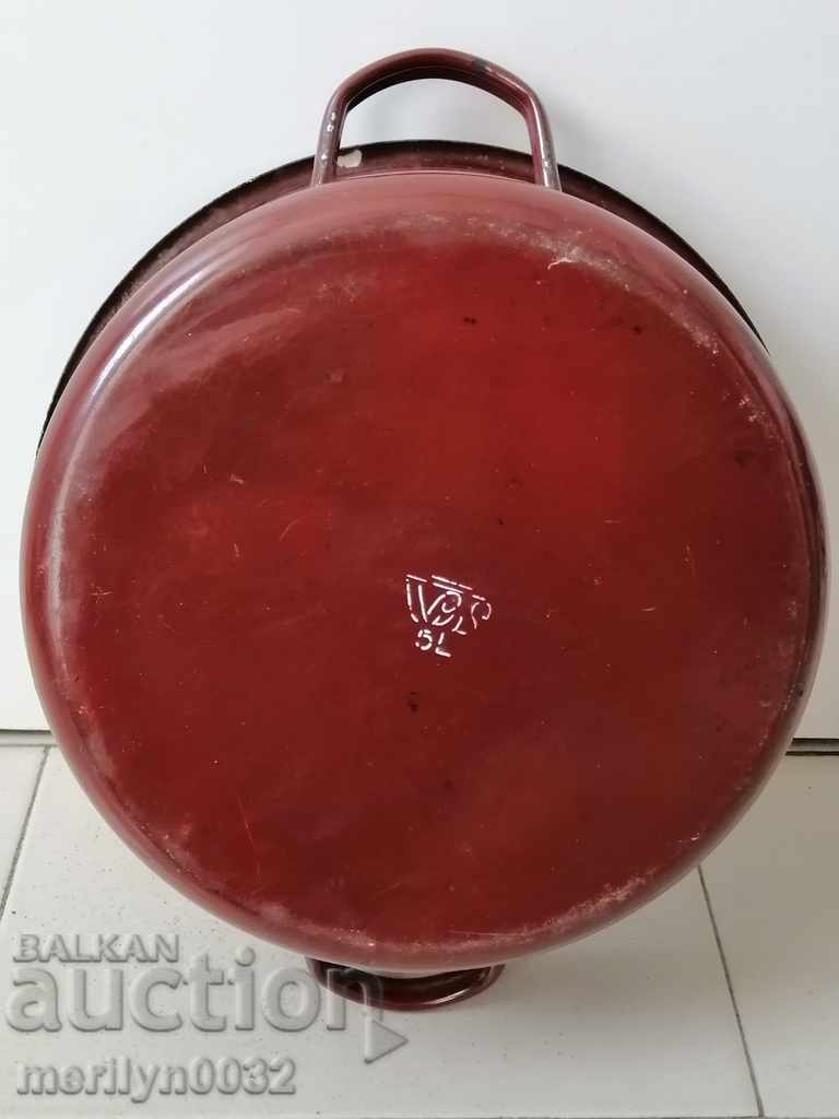 Old enameled dish, enamel pan and lid 30s with price 46.00 BGN | € 23.52 Old enameled dish, enamel pan and lid 30s with price 46.00 BGN | € 23.52