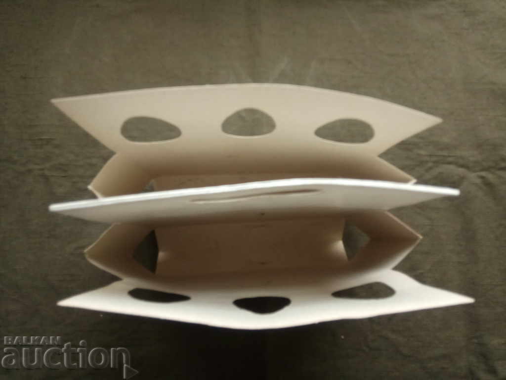 Auction People's Republic of Bulgaria "Shumen Beer" packaging for carrying Auction People's Republic of Bulgaria "Shumen Beer" packaging for carrying