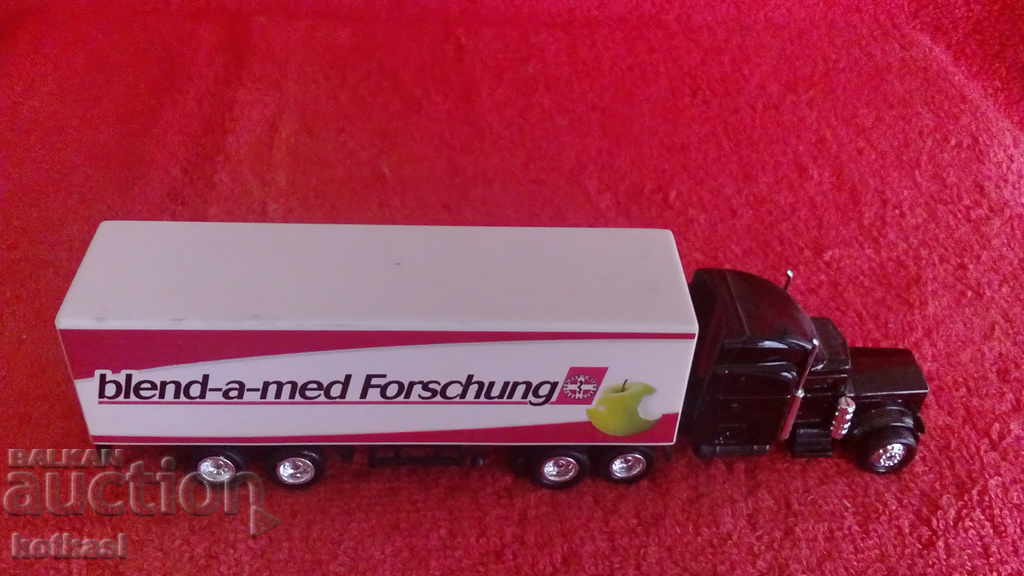 Παλιό παιχνίδι διαφημιστικό ελαστικό φορτηγών μεταλλικό πλαστικό Κίνα με τιμή € 3.00 | 5.87 BGN Παλιό παιχνίδι διαφημιστικό ελαστικό φορτηγών μεταλλικό πλαστικό Κίνα με τιμή € 3.00 | 5.87 BGN