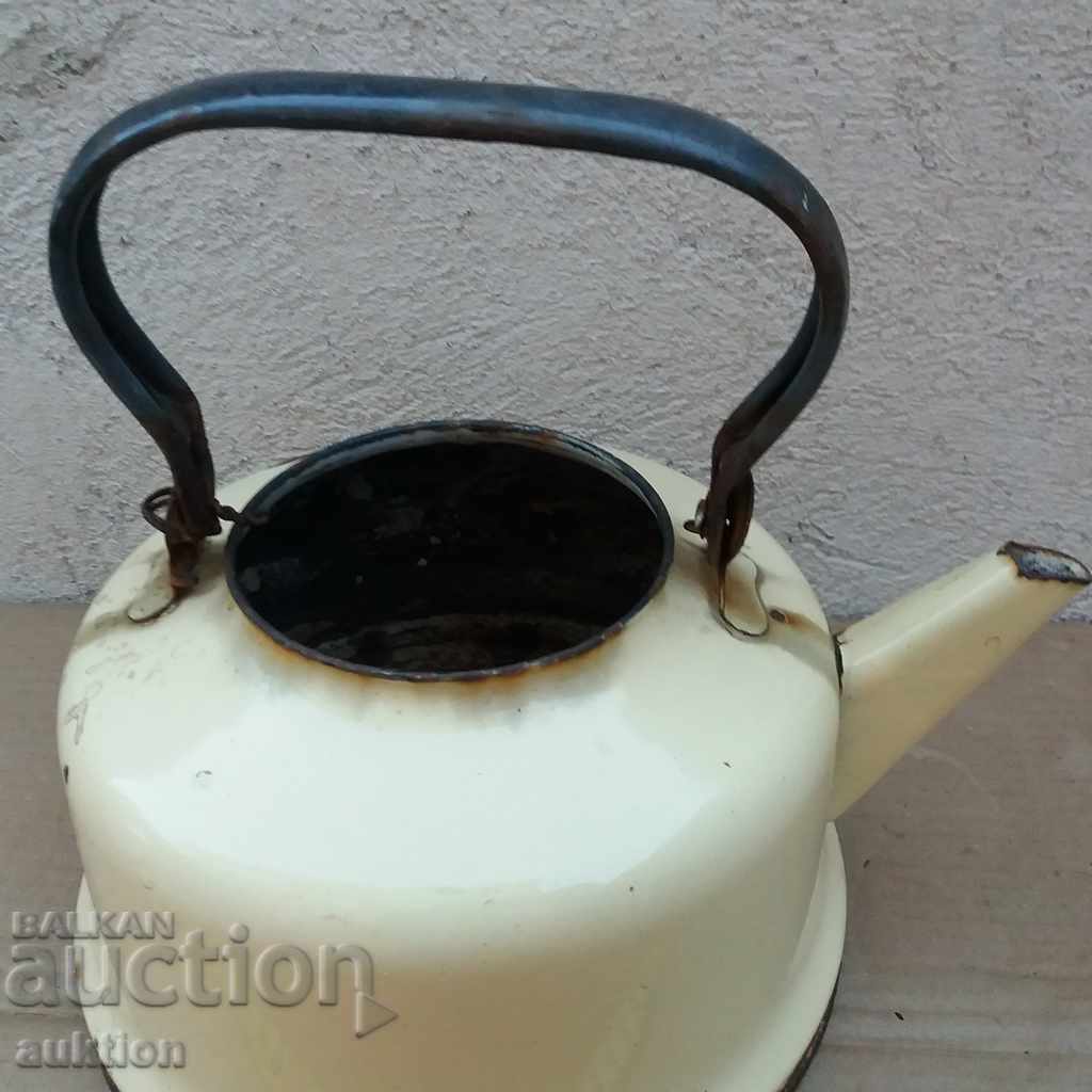 Auction SOC ENAMELED WATER KETTLE Auction SOC ENAMELED WATER KETTLE