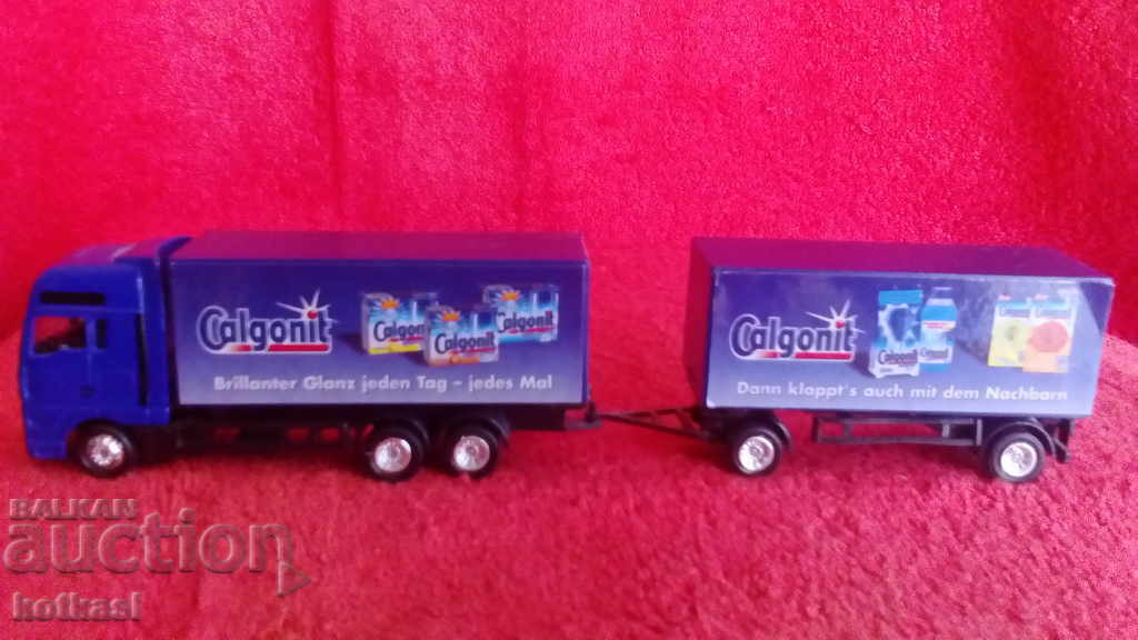 Delivery of Old Toy Advertising Truck Tire Plastic Metal China Delivery of Old Toy Advertising Truck Tire Plastic Metal China