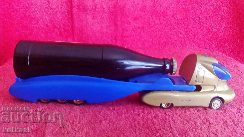 Παλιό παιχνίδι διαφημιστικό ελαστικό φορτηγών μεταλλικό πλαστικό Κίνα με τιμή € 3.00 | 5.87 BGN Παλιό παιχνίδι διαφημιστικό ελαστικό φορτηγών μεταλλικό πλαστικό Κίνα με τιμή € 3.00 | 5.87 BGN