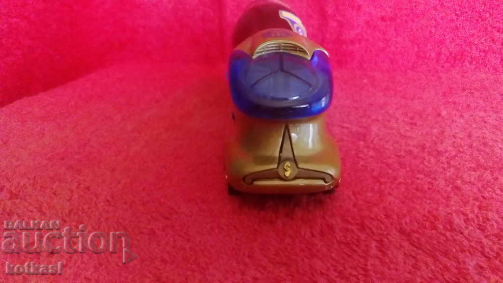 Delivery of Old Toy Advertising Truck Tire Metal Plastic China Delivery of Old Toy Advertising Truck Tire Metal Plastic China