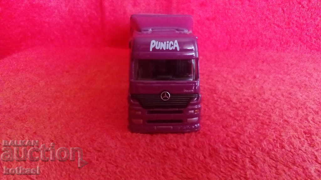 Auction Old Toy Advertising Truck Tire Metal Plastic China Auction Old Toy Advertising Truck Tire Metal Plastic China