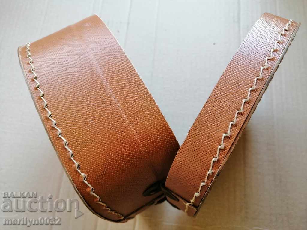 Δημοπρασία Παλιό κουτί επιβατών Τσεχοσλοβακία 30-40 χρόνια Δημοπρασία Παλιό κουτί επιβατών Τσεχοσλοβακία 30-40 χρόνια