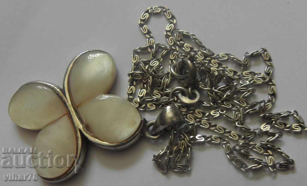 SILVER PEARL MEDALLION - 7 SILVER PEARL MEDALLION - 7