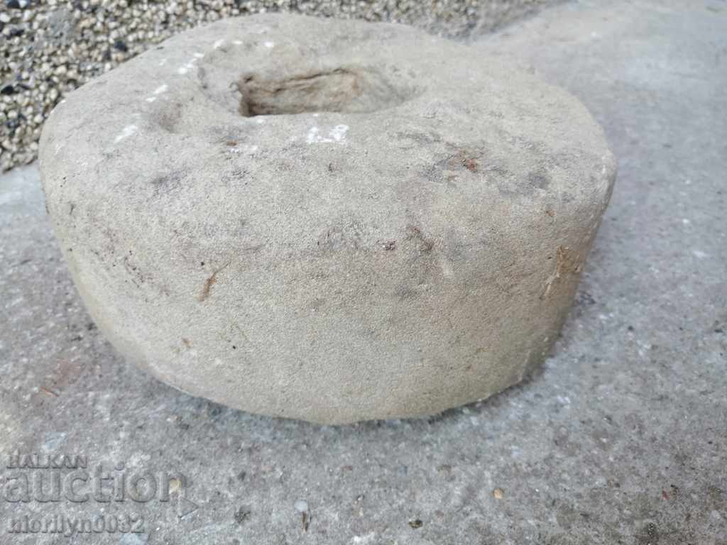 Παλιά τροχός πέτρα δίσκο για το ακόνισμα ακονιού με τιμή 97.00 BGN | € 49.60 Παλιά τροχός πέτρα δίσκο για το ακόνισμα ακονιού με τιμή 97.00 BGN | € 49.60