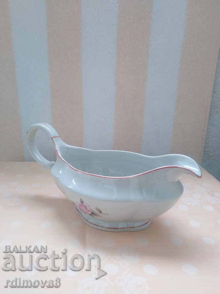 SET RETRO FARURUIȚĂ DE PORȚELAN + 2 PLĂCURI cu preț 55.00 BGN | € 28.12