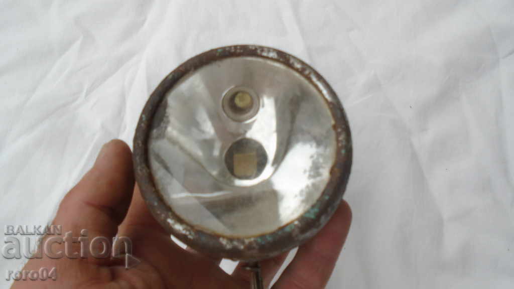 DAIMON - BIKE HEADLAMP - WW II with price 40.50 BGN | € 20.71 DAIMON - BIKE HEADLAMP - WW II with price 40.50 BGN | € 20.71