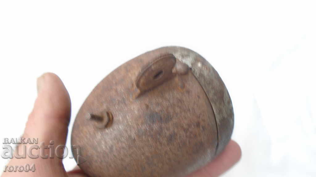 Delivery of DAIMON - BIKE HEADLAMP - WW II Delivery of DAIMON - BIKE HEADLAMP - WW II