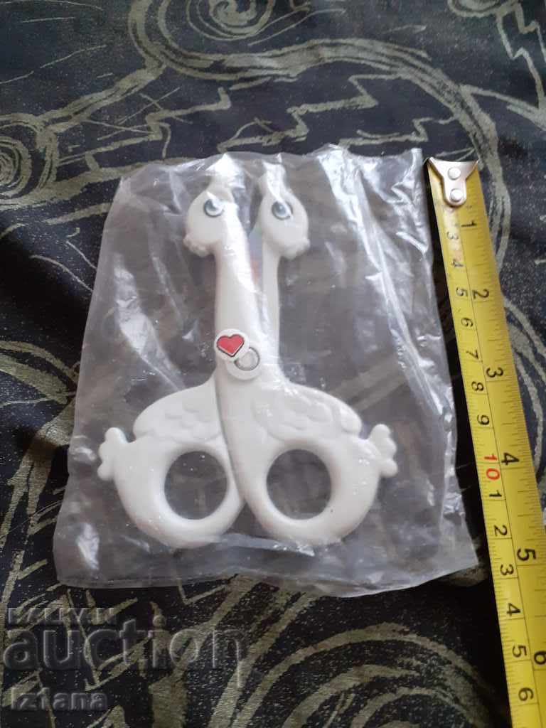 Old children's scissors, scissors with price 16.00 BGN | € 8.18 Old children's scissors, scissors with price 16.00 BGN | € 8.18