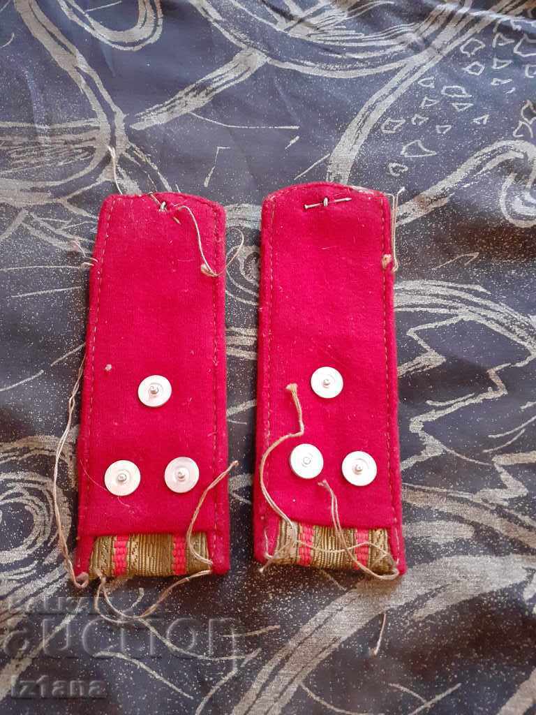 Old epaulettes colonel with price 20.00 BGN | € 10.23 Old epaulettes colonel with price 20.00 BGN | € 10.23
