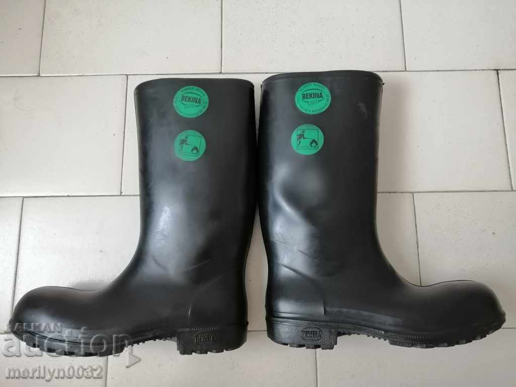 Branded rubber boots, boots