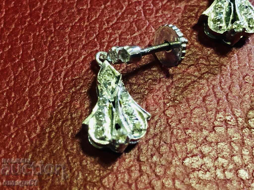 Delivery of Platinum Diamond Earrings Gold Platinum Diamond Earrings