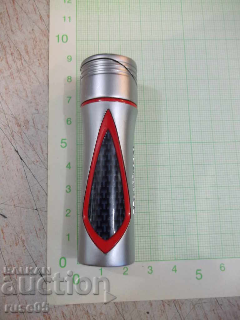 Auction Marlboro piezocrystal lighter with soft flame working Auction Marlboro piezocrystal lighter with soft flame working