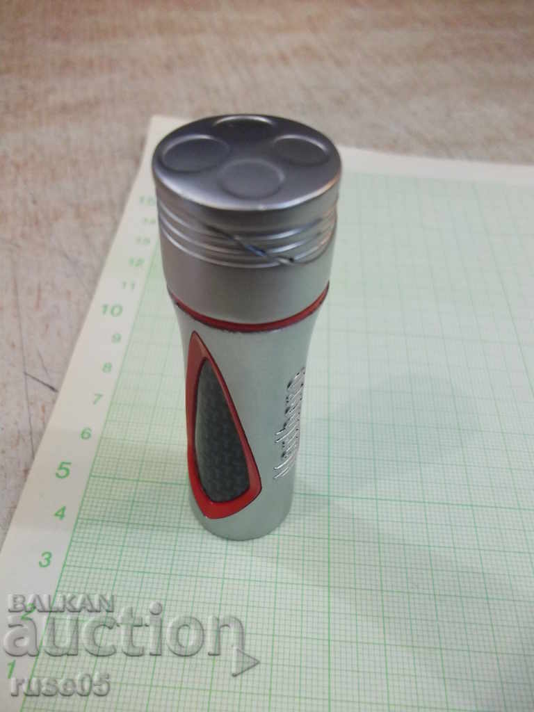 Marlboro piezocrystal lighter with soft flame working - 5 Marlboro piezocrystal lighter with soft flame working - 5