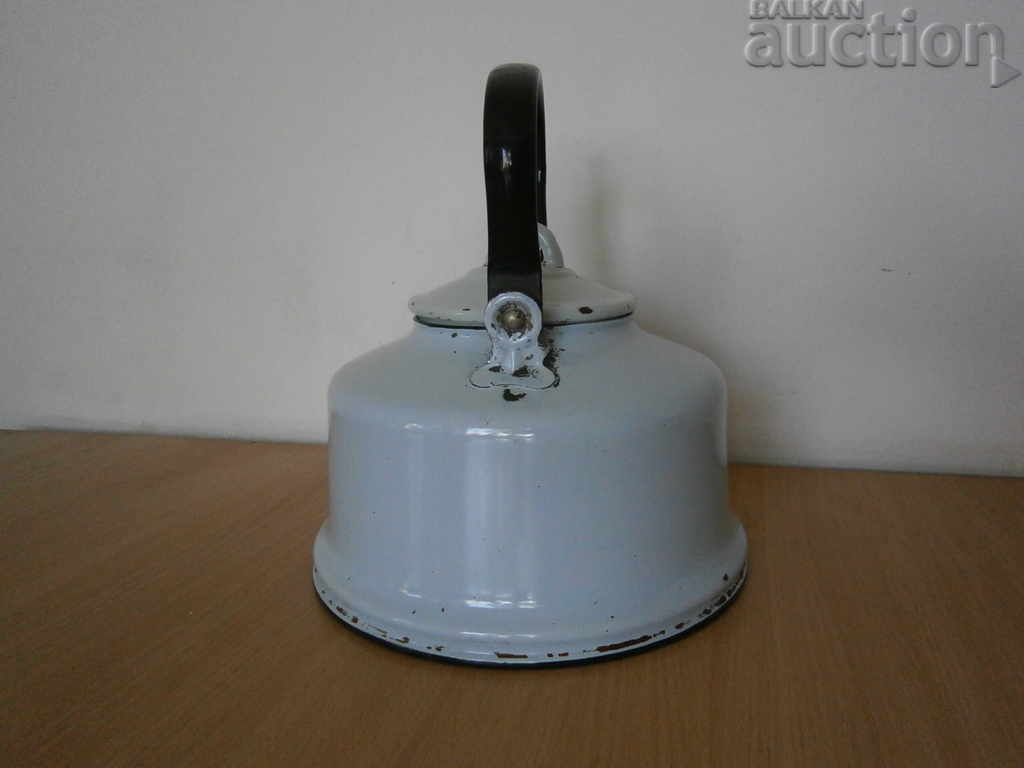 Auction vintage vintage retro large enameled teapot Auction vintage vintage retro large enameled teapot