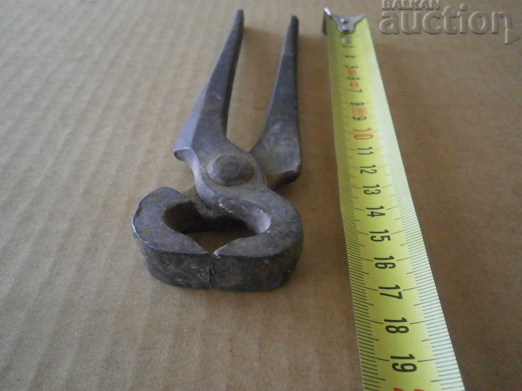 old pliers - 5 old pliers - 5