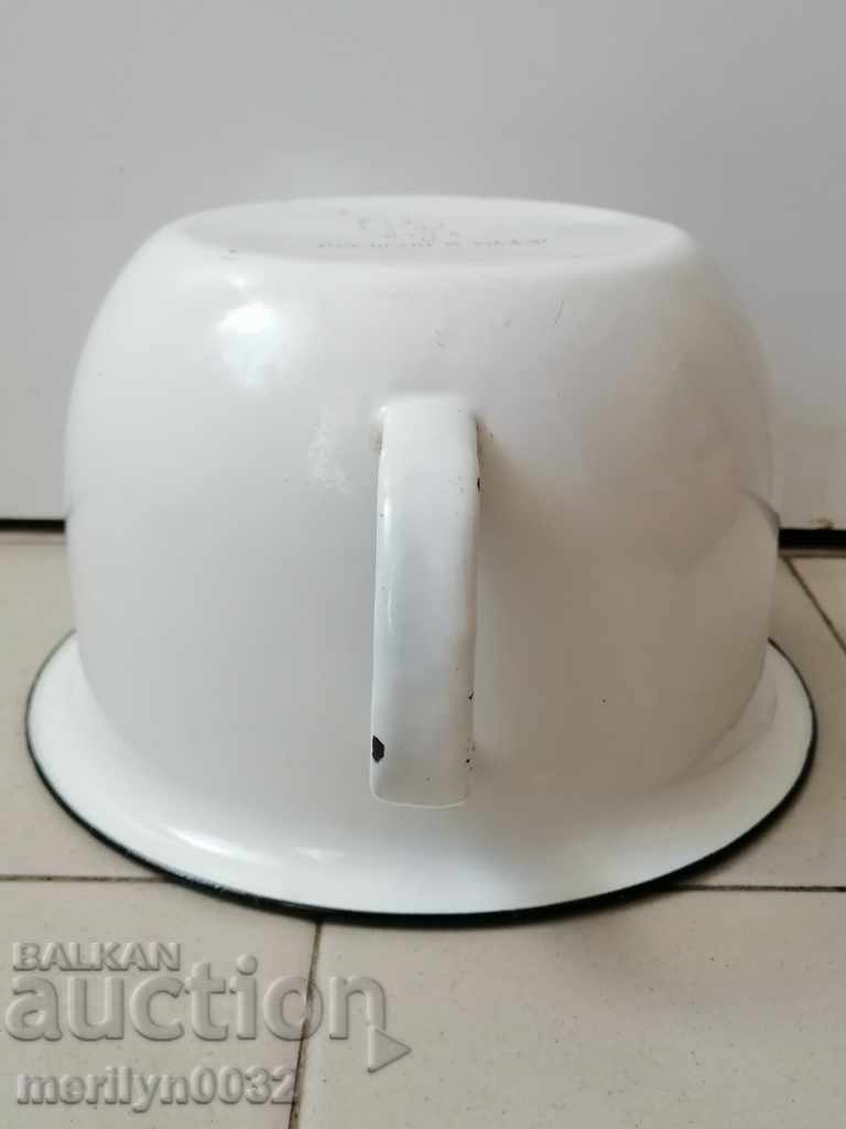 Auction Enamelled beetle beetle USSR enameled dish without lid Auction Enamelled beetle beetle USSR enameled dish without lid