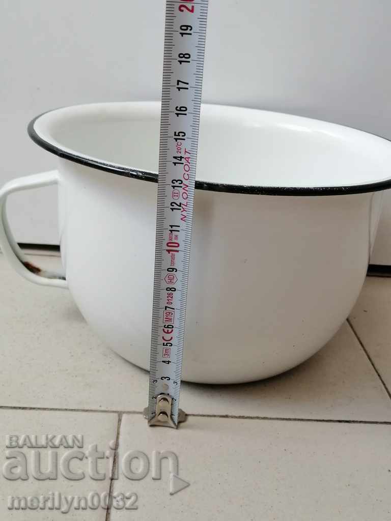 Enamelled beetle beetle USSR enameled dish without lid - 7 Enamelled beetle beetle USSR enameled dish without lid - 7