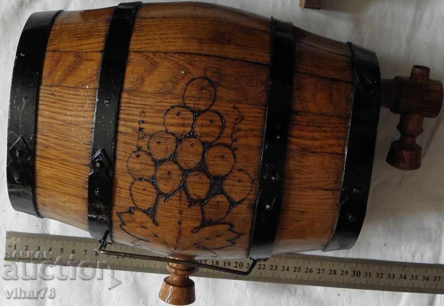 Ξύλινο βαρελάκι με τιμή € 49.99 | 97.77 BGN Ξύλινο βαρελάκι με τιμή € 49.99 | 97.77 BGN