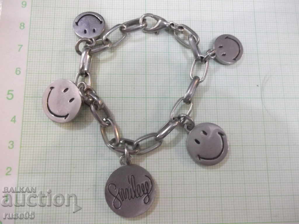 Chain with emoticons with price 5.00 BGN | € 2.56 Chain with emoticons with price 5.00 BGN | € 2.56