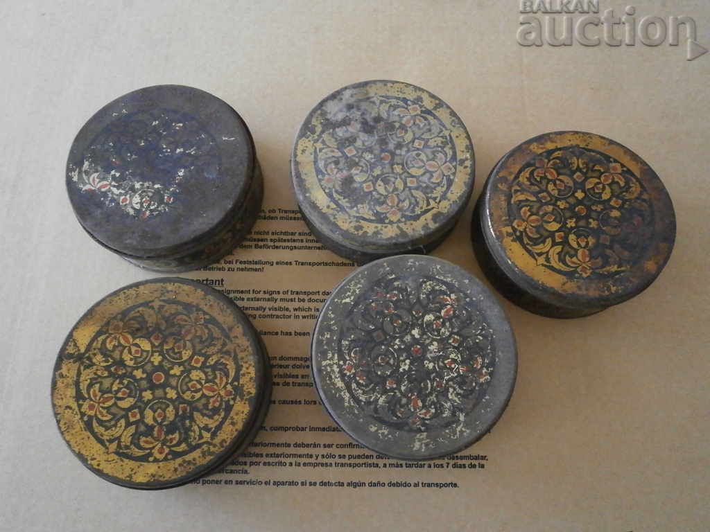 Delivery of lot vintage retro metal boxes 60s