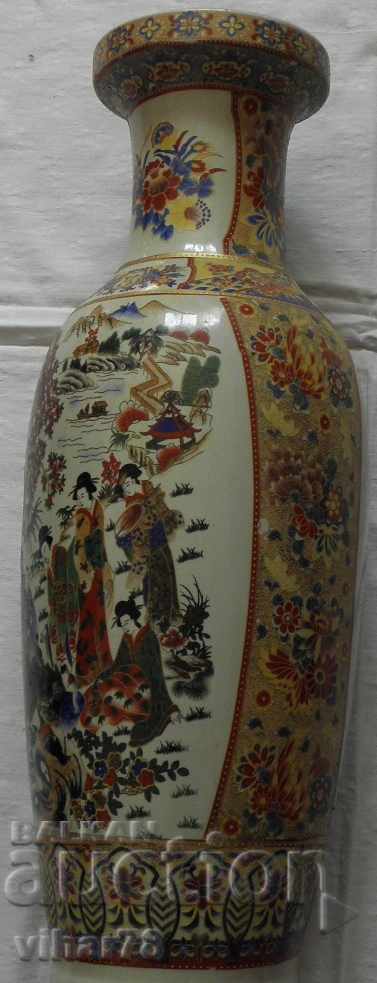 O VAZĂ CHINEZĂ MARE - 7 O VAZĂ CHINEZĂ MARE - 7