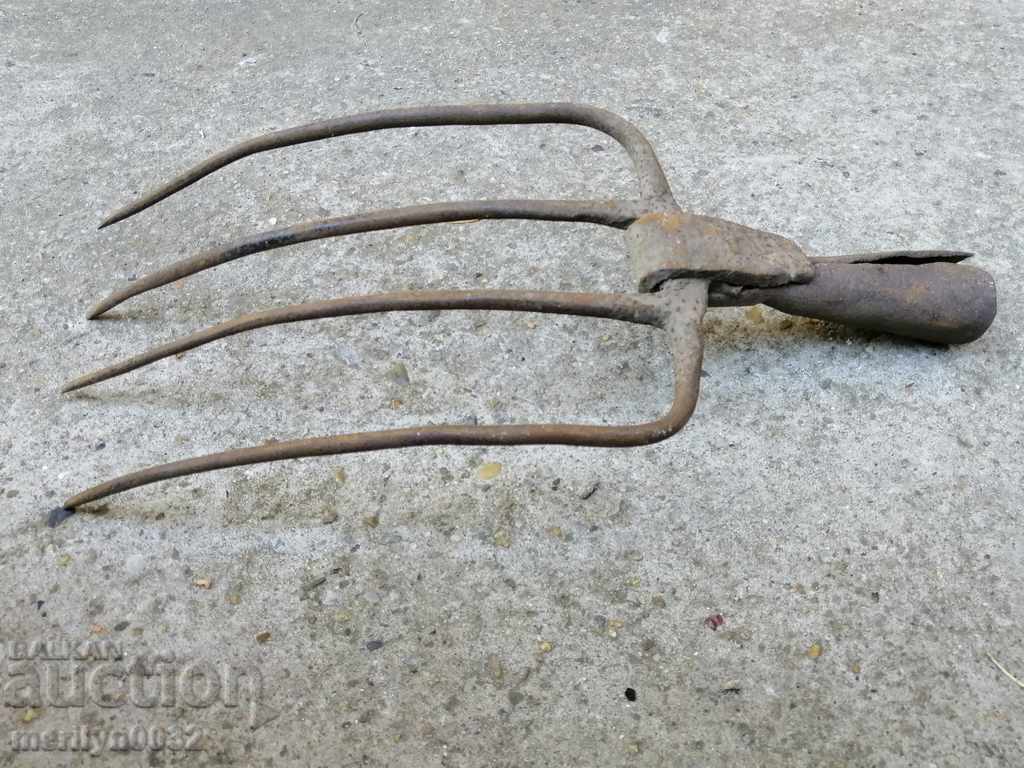 Old wrought iron hay villa - 5 Old wrought iron hay villa - 5