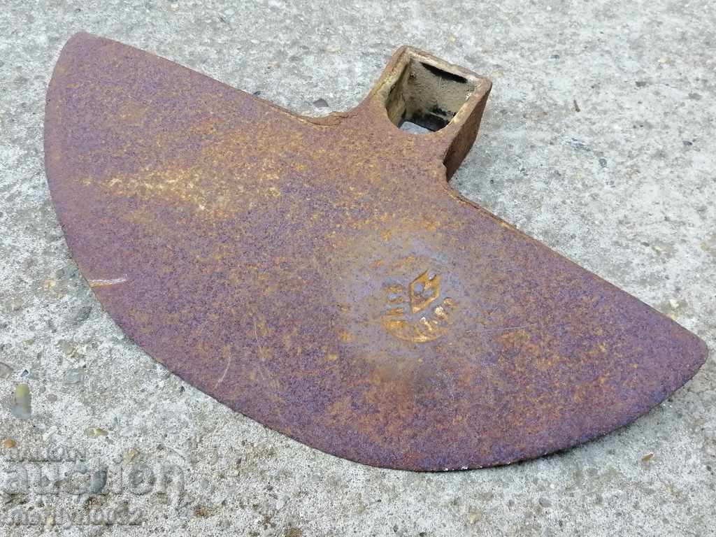 Mop, an old wrought iron tool, a chap, an agricultural instrument - 7 Mop, an old wrought iron tool, a chap, an agricultural instrument - 7