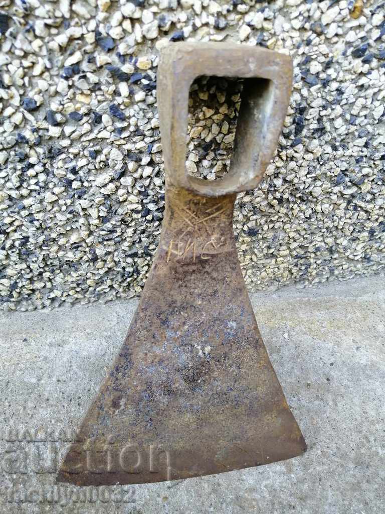 Forged chap, hoe, agricultural instrument, wrought iron with price 33.00 BGN | € 16.87 Forged chap, hoe, agricultural instrument, wrought iron with price 33.00 BGN | € 16.87