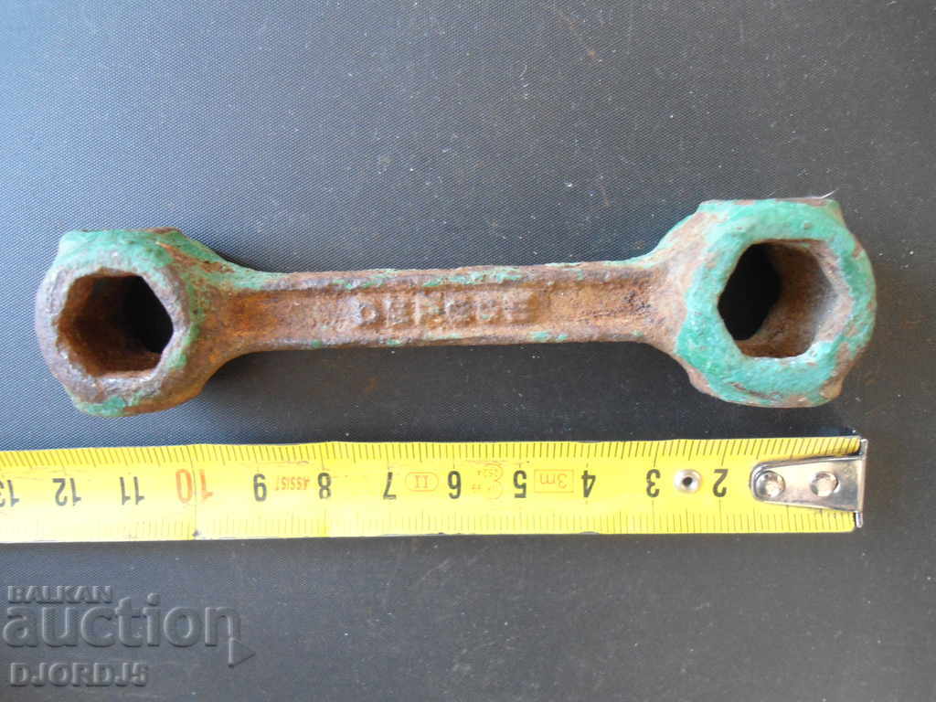 Licitație Cheie universală veche, hex Licitație Cheie universală veche, hex