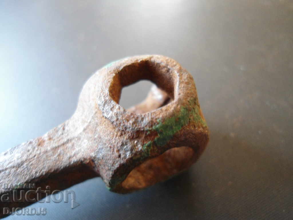 Cheie universală veche, hex - 5 Cheie universală veche, hex - 5