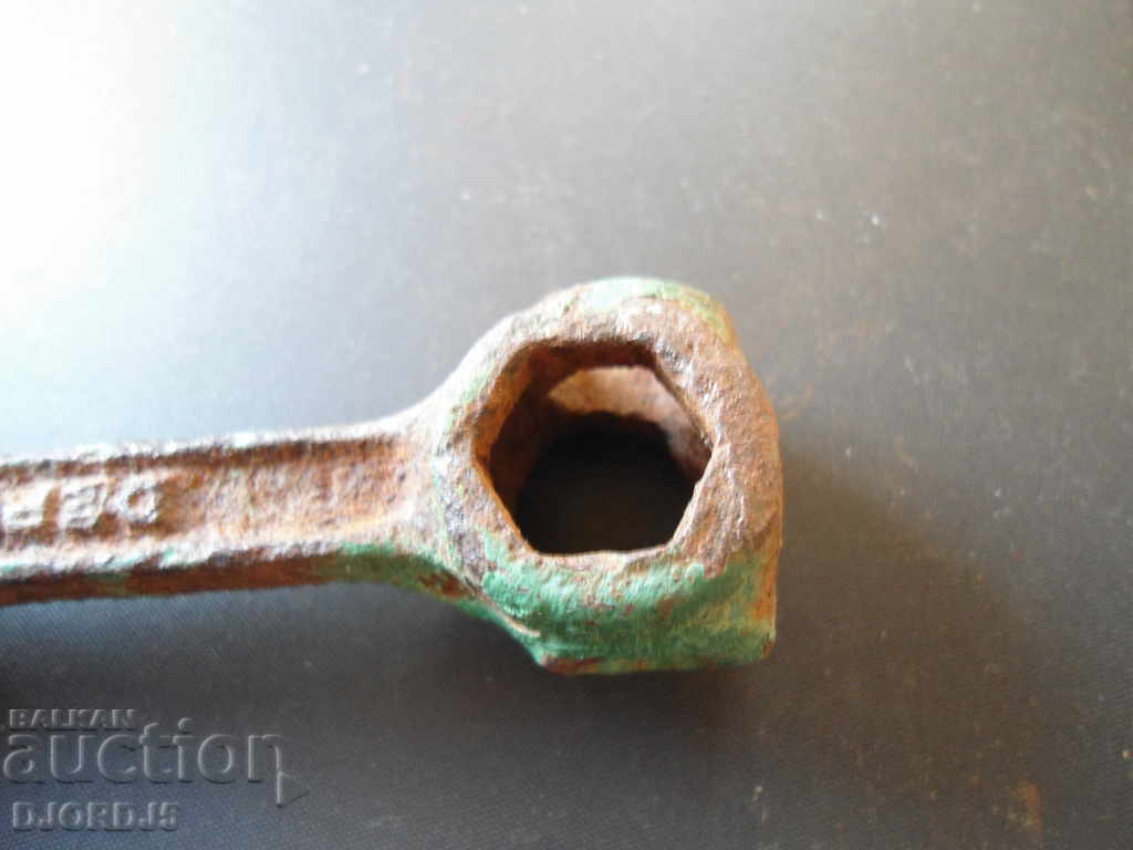 Cheie universală veche, hex - 6 Cheie universală veche, hex - 6