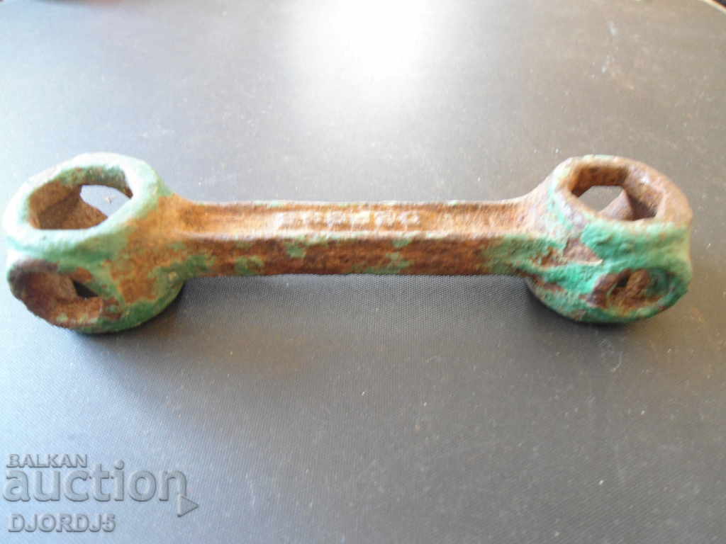 Cheie universală veche, hex - 7 Cheie universală veche, hex - 7