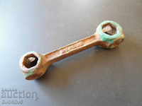 Old universal key, hex