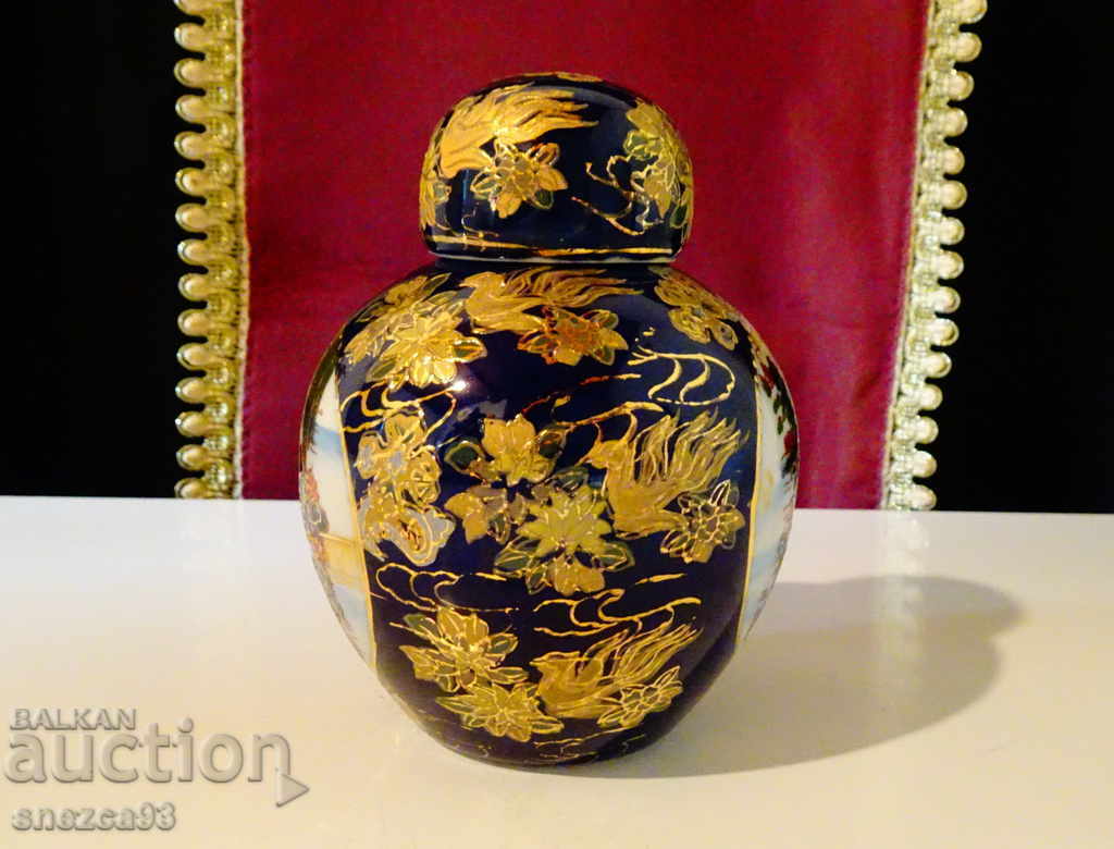 Vase Chinese porcelain, gold, cobalt, geisha, phoenix. with price 79.00 BGN | € 40.39 Vase Chinese porcelain, gold, cobalt, geisha, phoenix. with price 79.00 BGN | € 40.39