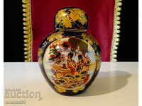 Vase Chinese porcelain, gold, cobalt, geisha, phoenix.