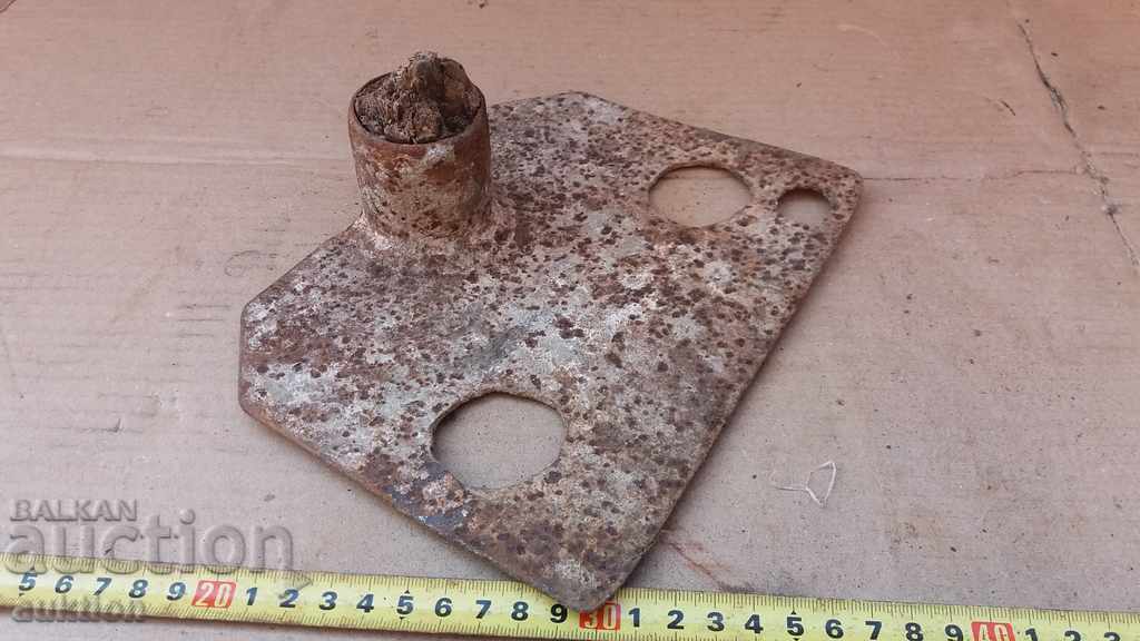 Delivery of OLD MASONRY PICK FOR MIXING LIME