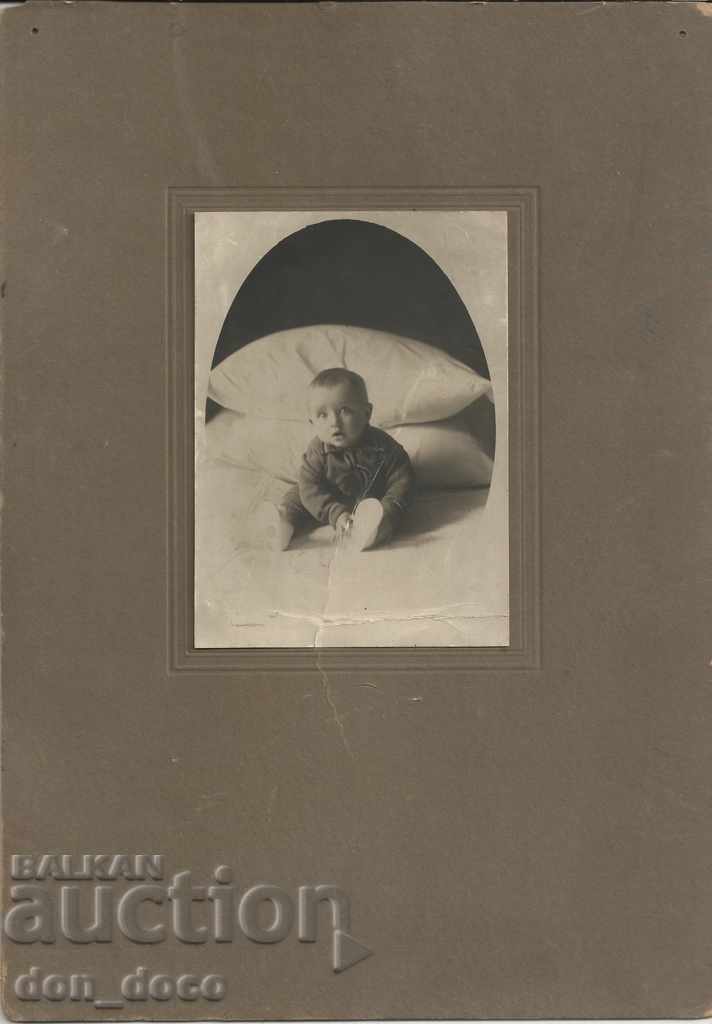 Baby - lot 2 pictures cardboard with price 6.00 BGN | € 3.07 Baby - lot 2 pictures cardboard with price 6.00 BGN | € 3.07