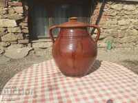 Старинно керамично гърне
