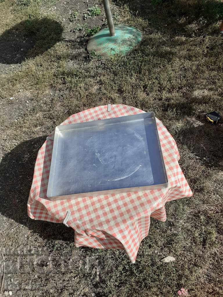 Old aluminum tray with price 55.00 BGN | € 28.12 Old aluminum tray with price 55.00 BGN | € 28.12
