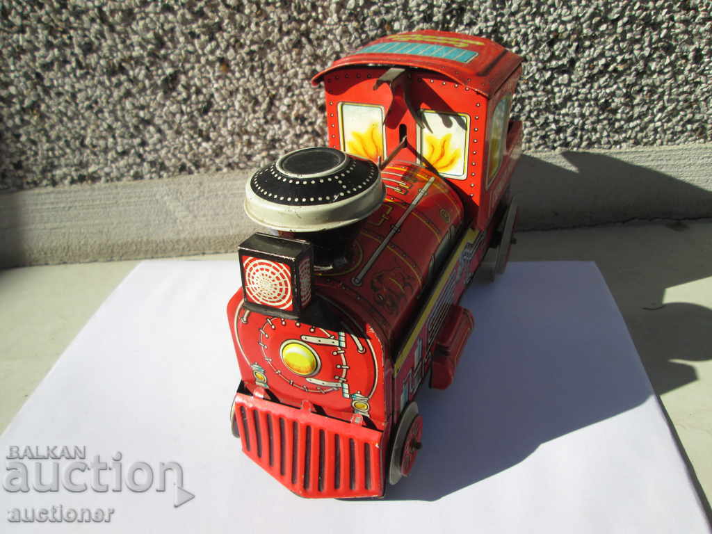 OLD TOY LOCOMOTIVE-60S - 6 OLD TOY LOCOMOTIVE-60S - 6