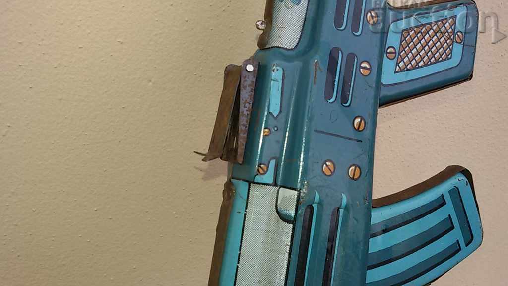 παιχνίδι μέταλλο φύλλο Kalashnikov AK 47 τουφέκι - 7 παιχνίδι μέταλλο φύλλο Kalashnikov AK 47 τουφέκι - 7