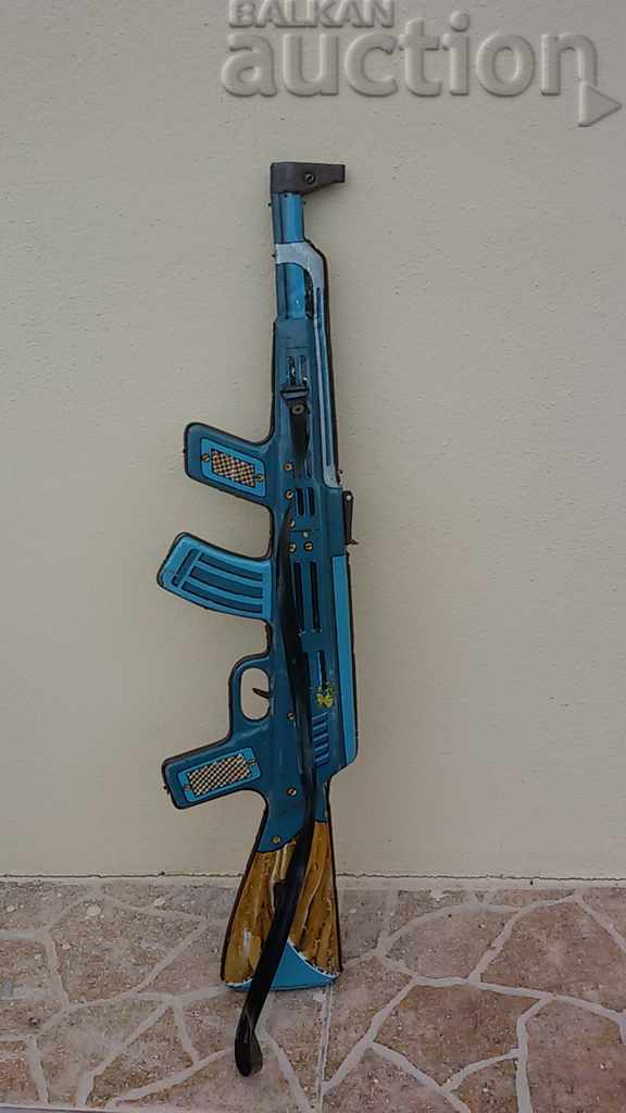 метална ламаринена играчка калашник АК 47 пушка