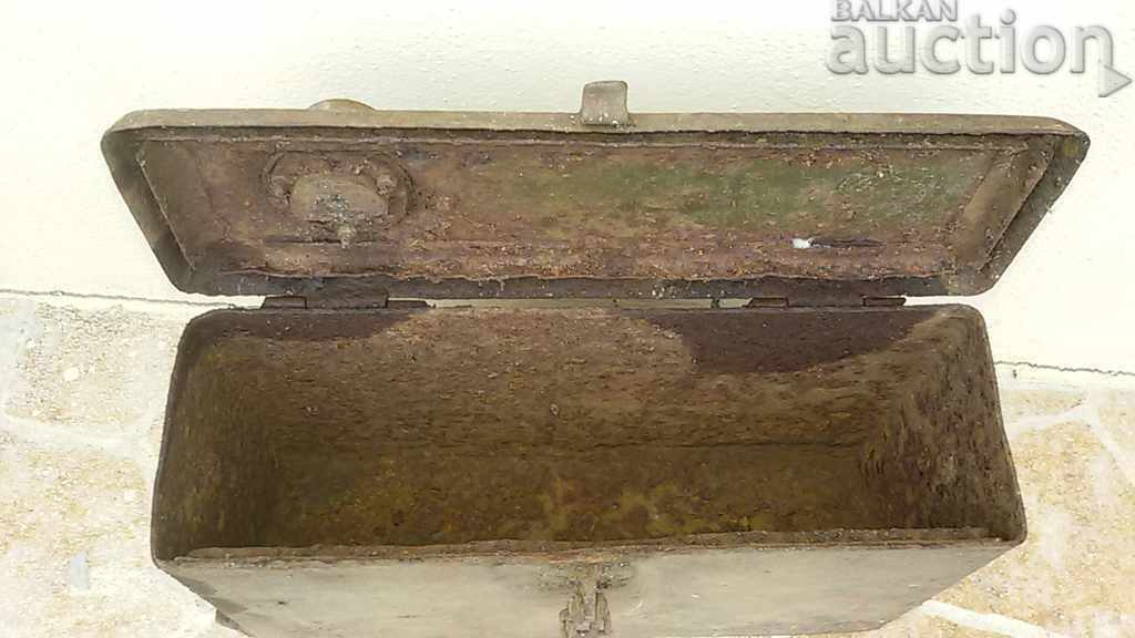 Auction War Army Metal Box WW2 WWII Auction War Army Metal Box WW2 WWII